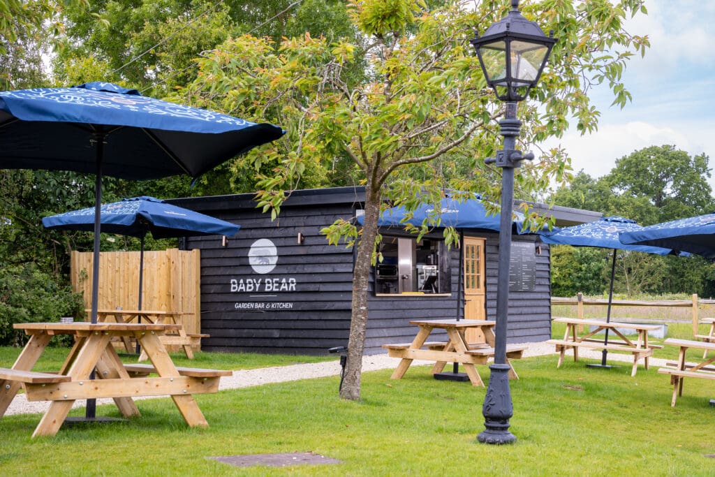 beer garden in warlingham the white bear